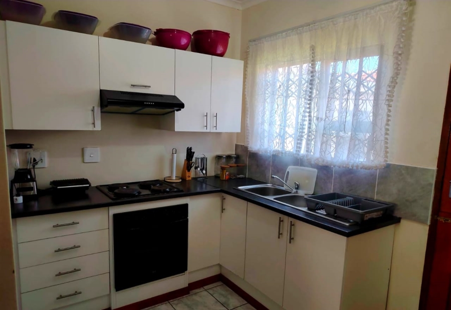 2 Bedroom Property for Sale in Graceland Eastern Cape